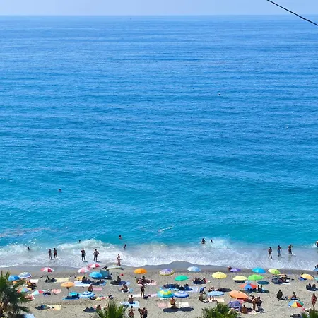 Apartamento Hostdomus-dream Suite-on The Sea *