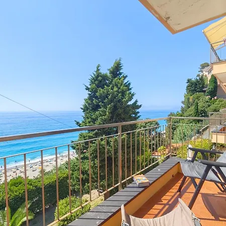 Hostdomus-dream Suite-on The Sea Apartment *