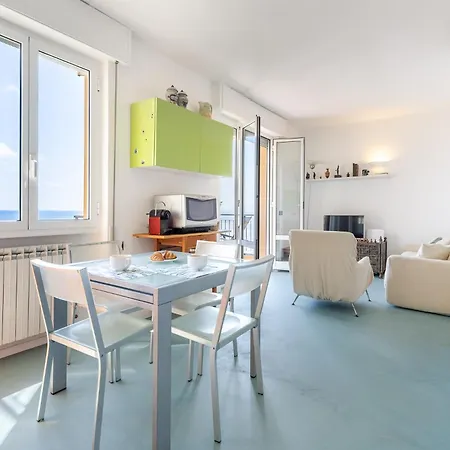 Lägenhet Hostdomus-dream Suite-on The Sea Finale Ligure