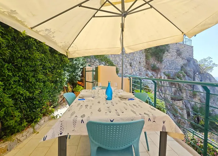 Hostdomus-dream Suite-on The Sea דירה