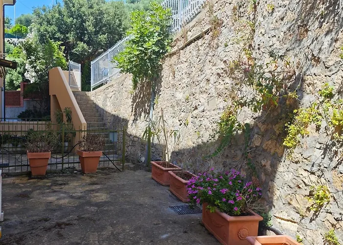 Hostdomus-dream Suite-on The Sea * Finale Ligure